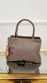 Grossi Bowtie purse. - Image 3
